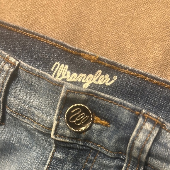 Wrangler Blue Jean Shorts Distressed High-Waisted - Picture 4 of 6